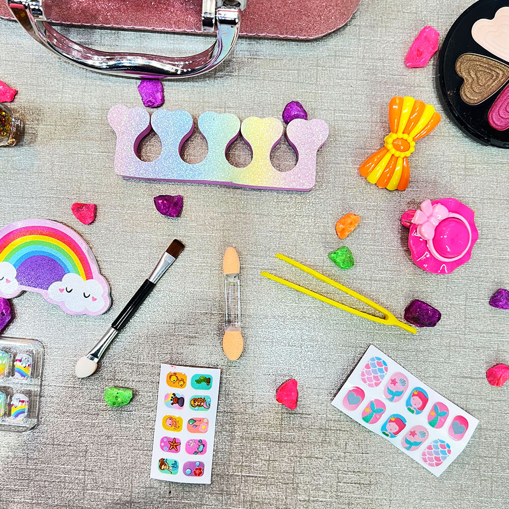 Realistic Beauty Makeup Bag Kit